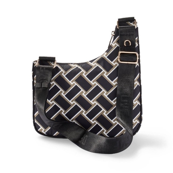 LIM ED 2PC DVF TRAVEL & CROSSBODY BAGS - Picture 4 of 10